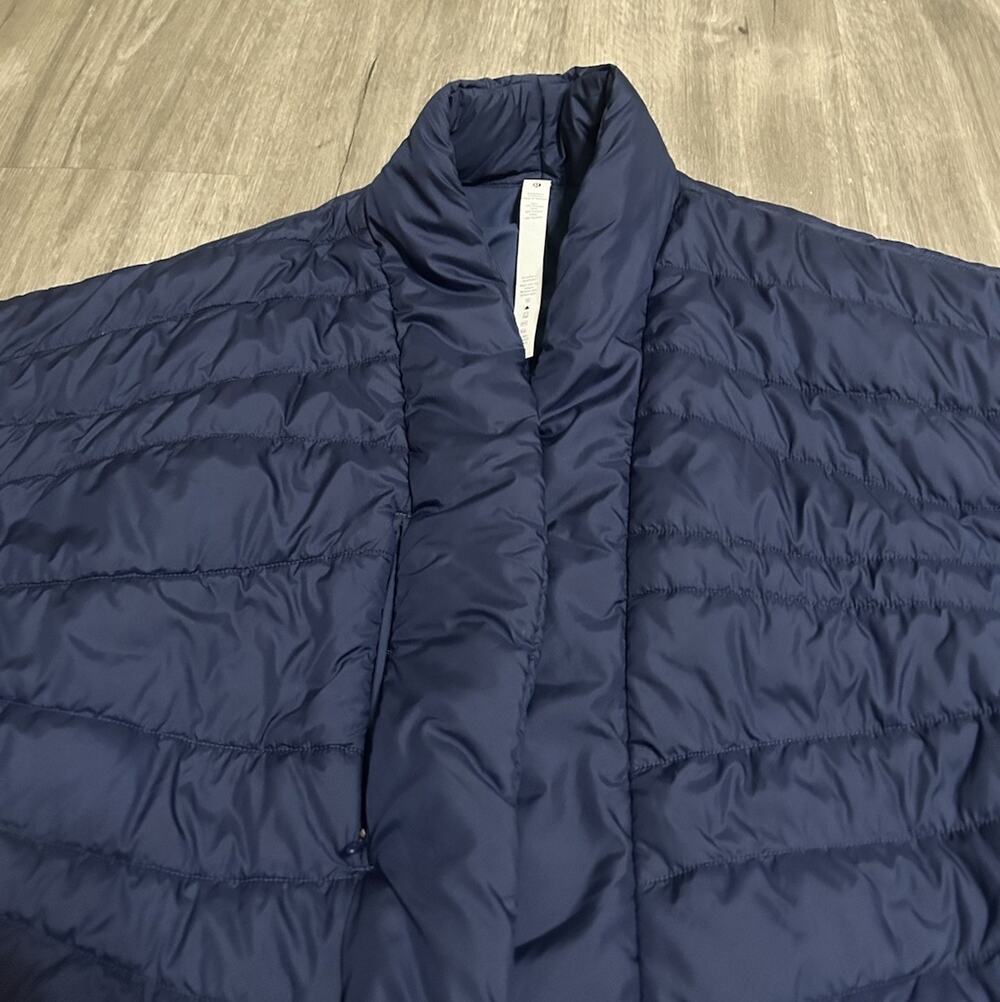 Lululemon Insulated Wrap Jacket Puffer Coat Night Sea Navy Blue Women's Size 10
